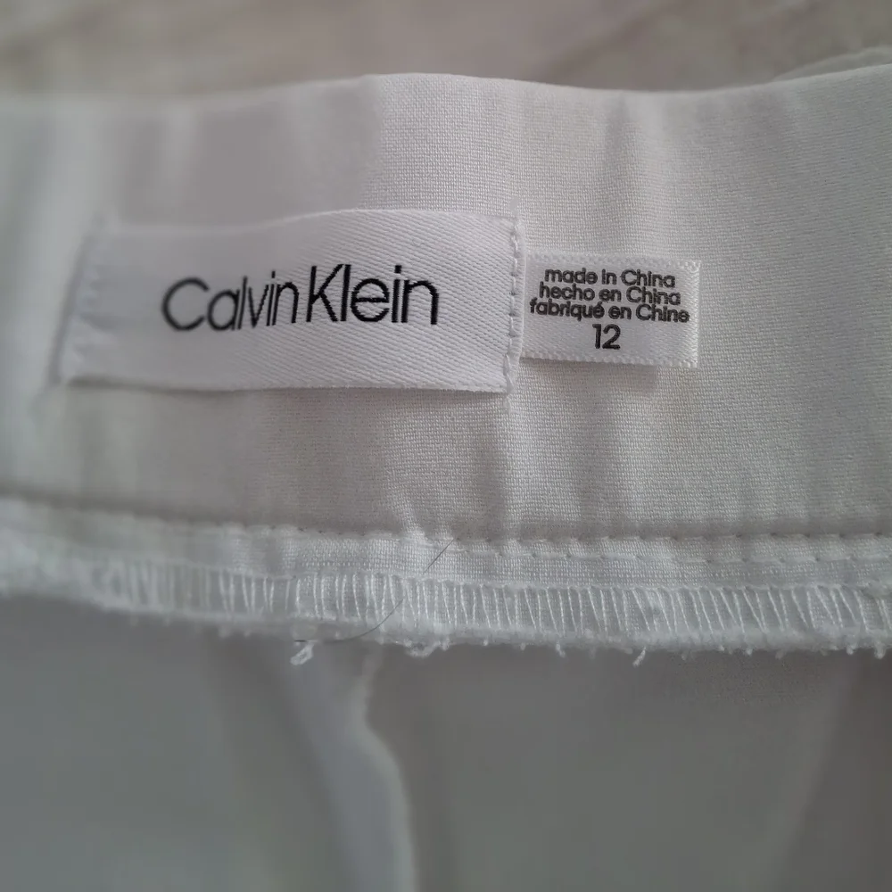 Calvin Klein White Slim Fit Summer Pants Size 12 - Picture 3 of 4